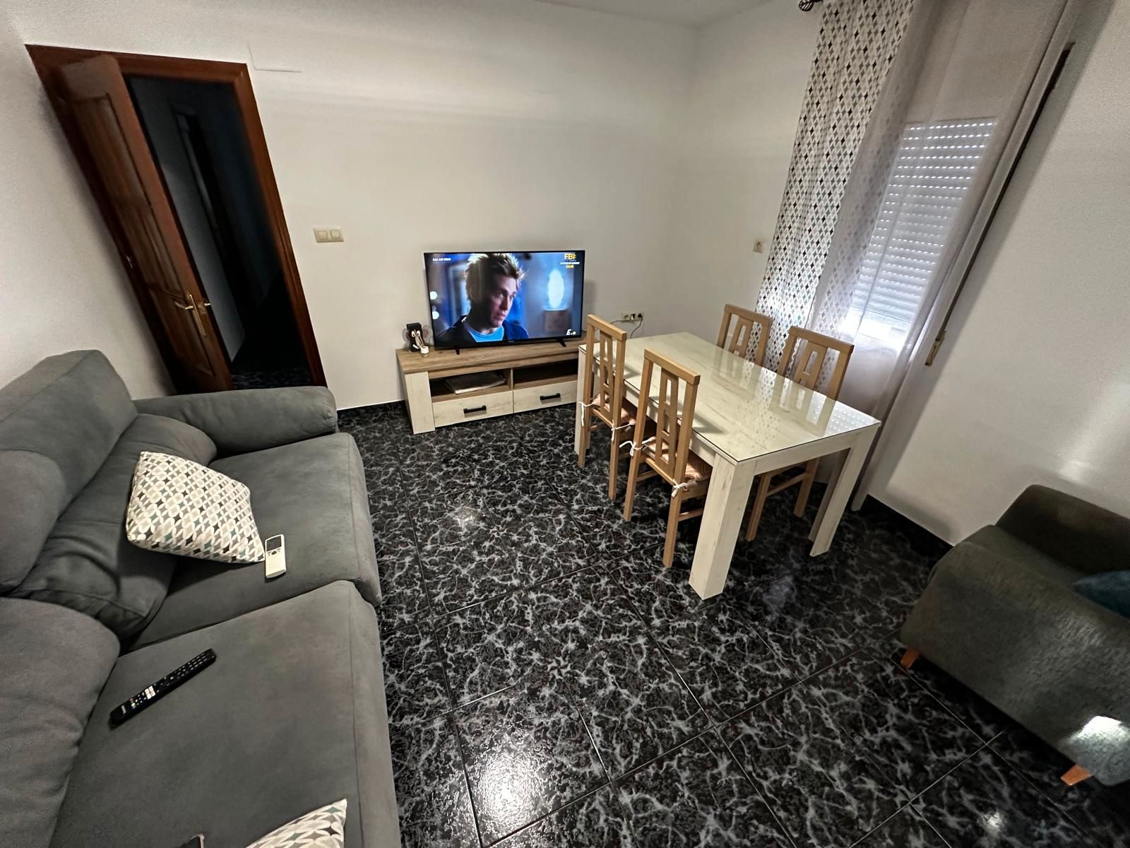 Living room of Flat to share in  Jaén Capital  with Air Conditioner, Furnished and Balcony