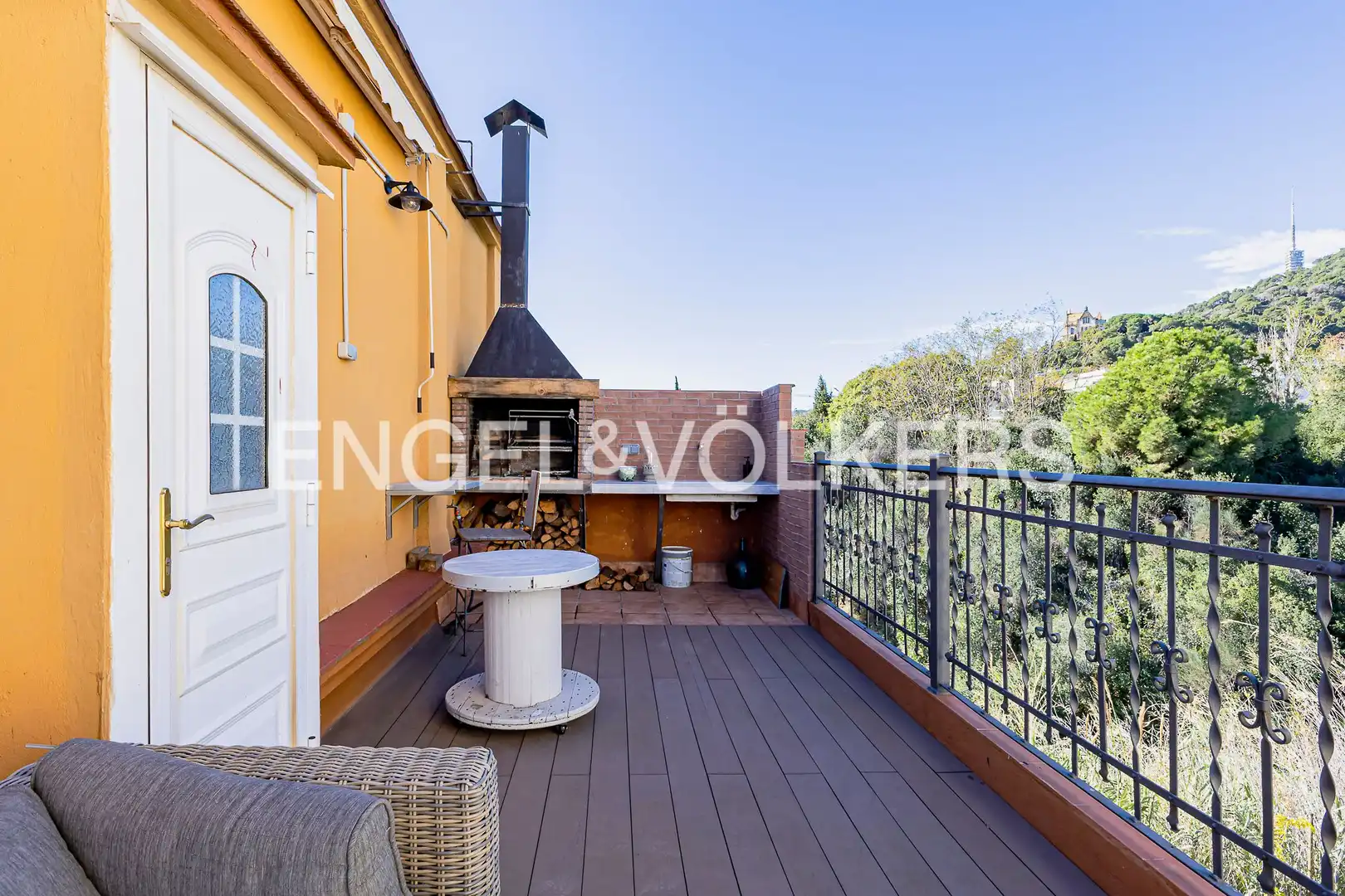 Terrace of Duplexes for sale in Barcelona  with Air Conditioner, Heating and Private garden