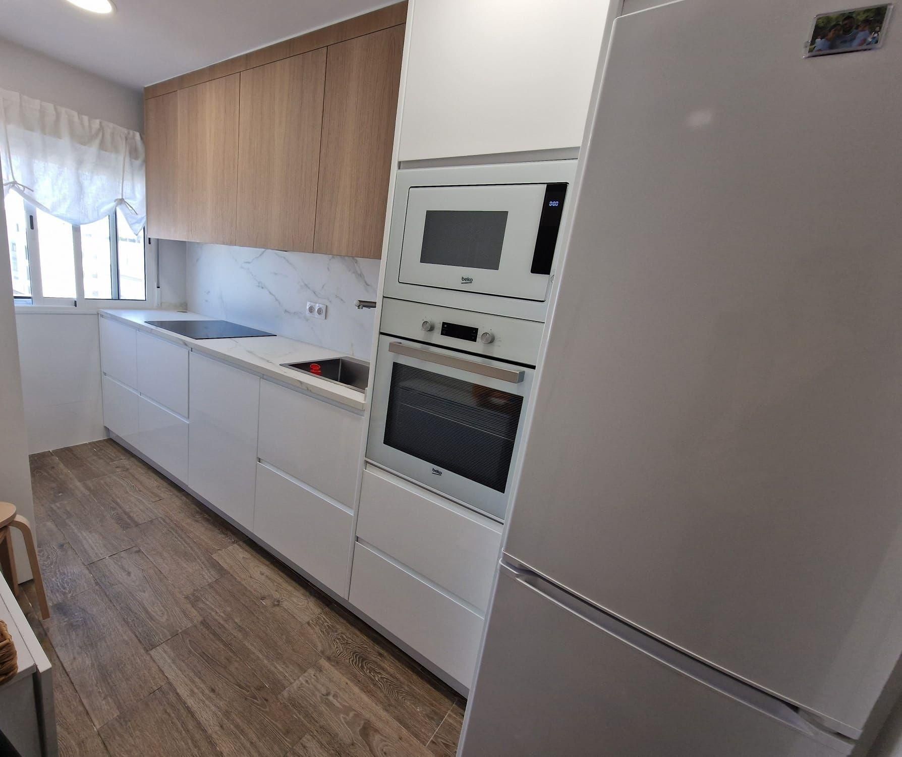 Cuina de Pis en venda en San Fernando amb Aire condicionat i Balcó