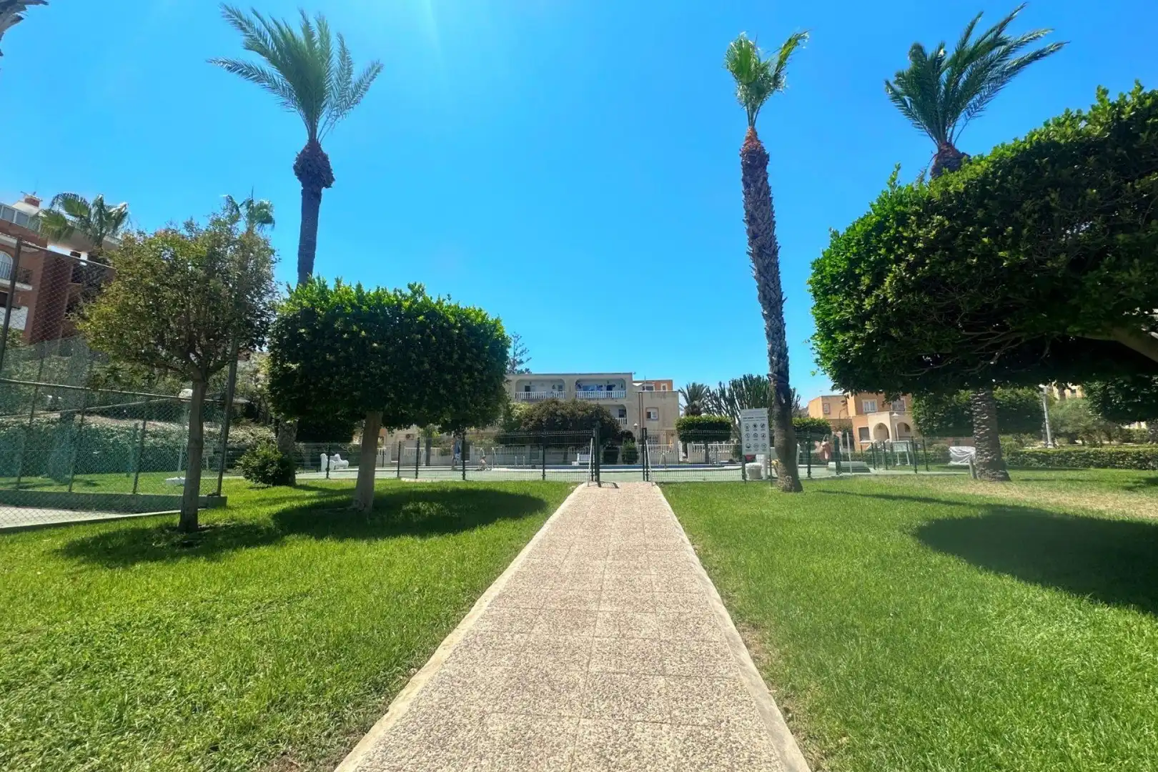 Vista exterior de Casa o chalet en venta en Torrevieja con Aire acondicionado, Jardín privado y Terraza