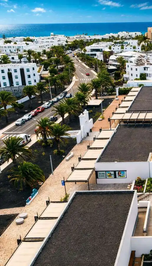 Vista exterior de Local de lloguer en Teguise amb Terrassa