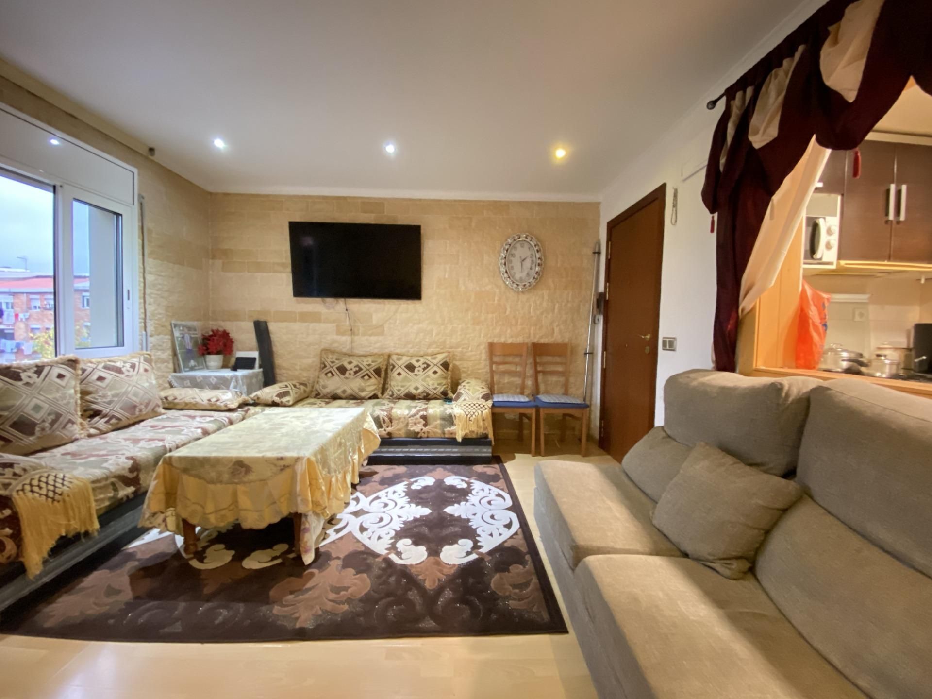 Living room of Attic for sale in Terrassa  with Parquet flooring and Balcony