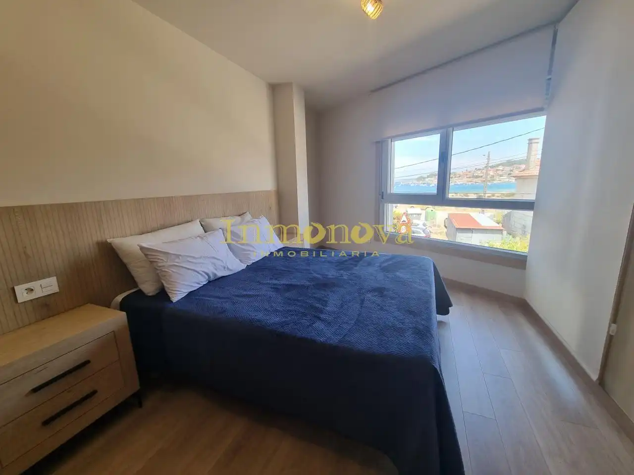 Habitación de Piso de alquiler en Cangas  con Calefacción, Amueblado y Balcón