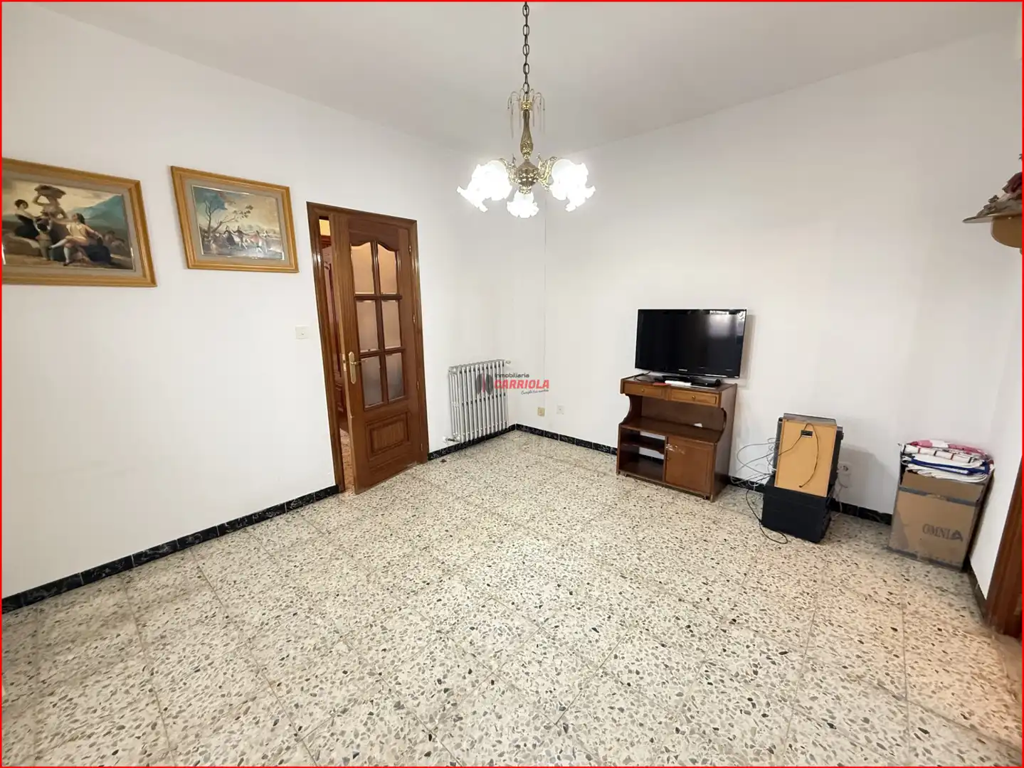 Sala d'estar de Casa adosada en venda en La Torre de Esteban Hambrán amb Aire condicionat, Calefacció i Jardí privat