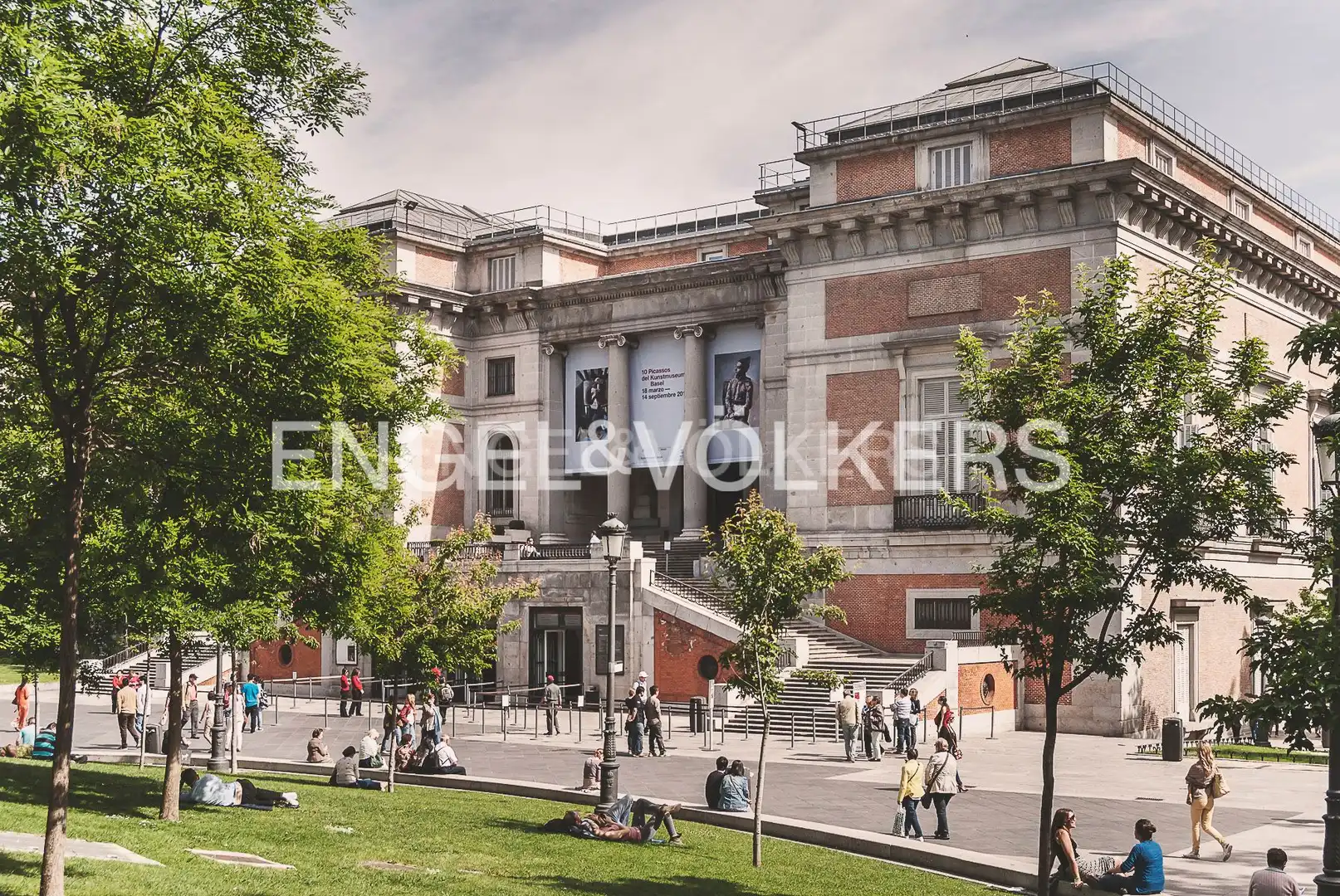 Vista exterior de Àtic de lloguer en Madrid amb Aire condicionat, Calefacció i Parquet
