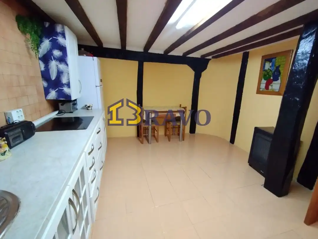 Kitchen of Houses for sale in Medina de Pomar, Burgos