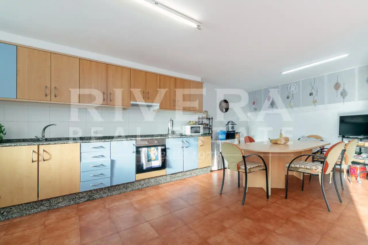 Cocina de Casa o chalet en venta en Vigo  con Calefacción, Jardín privado y Parquet