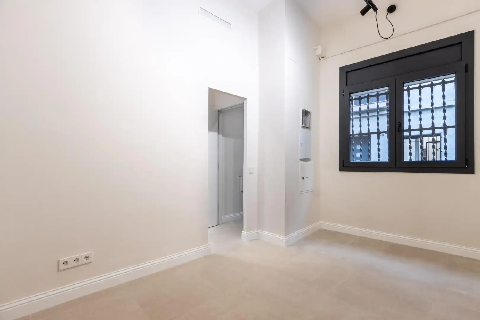 Houses for sale in Sabadell  with Terrace, Storage room and Alarm