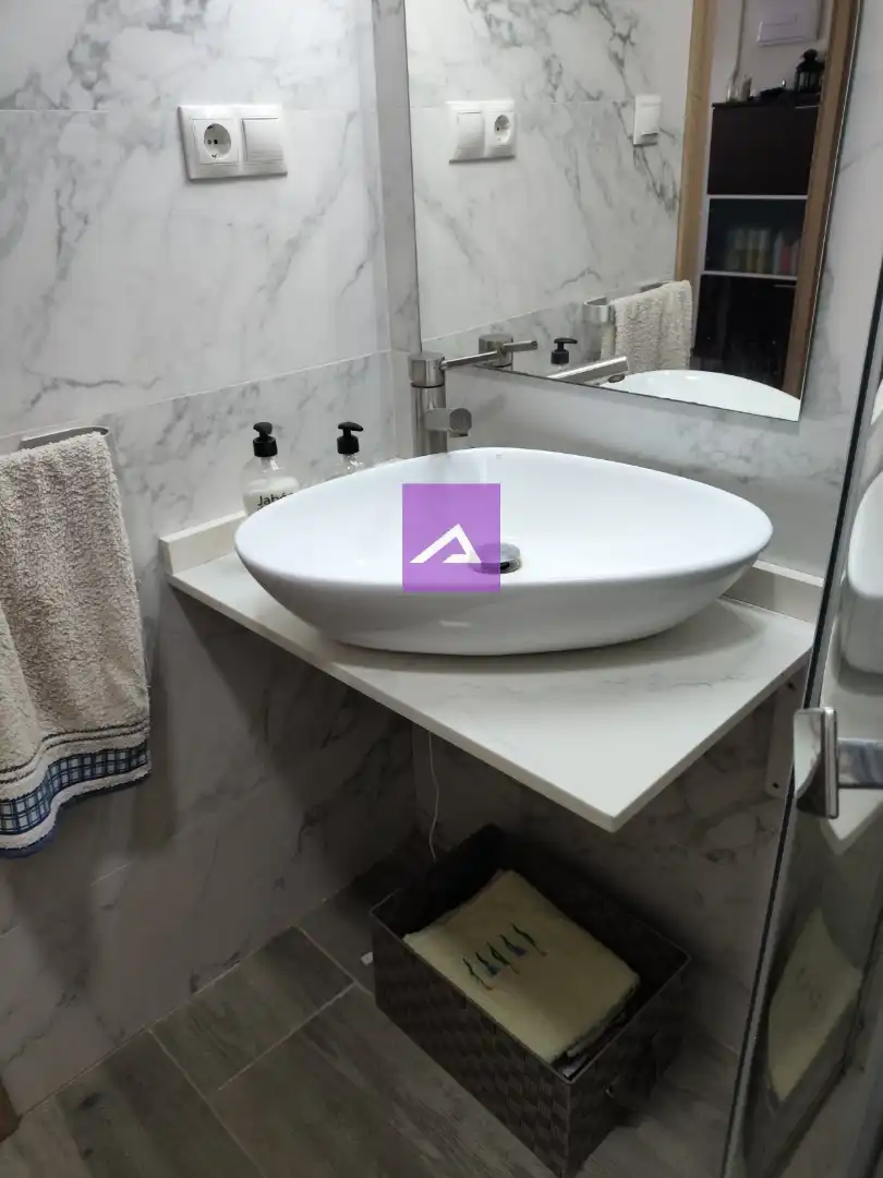Bathroom of Houses for sale in Torrent  with Air Conditioner, Private garden and Storage room