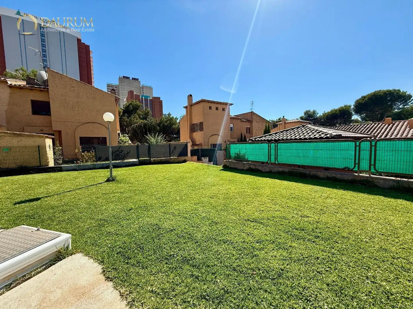 Jardí de Casa adosada en venda en Benidorm amb Aire condicionat, Calefacció i Terrassa