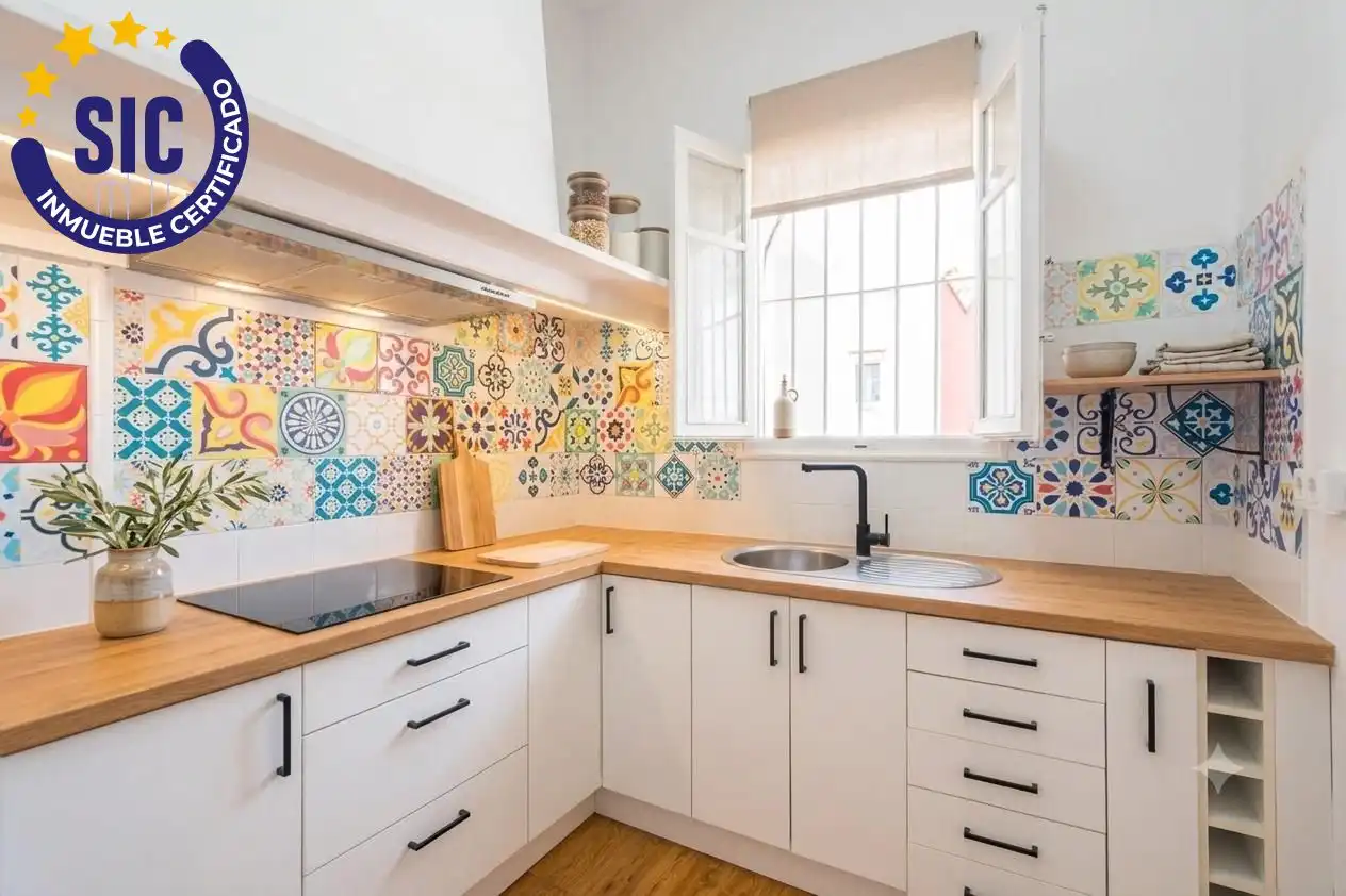 Flat with terrace for sale in Calle EUGENIA VIÑES, imagen 3