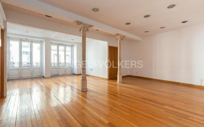 Exterior view of Flat for sale in  Madrid Capital  with Air Conditioner and Balcony