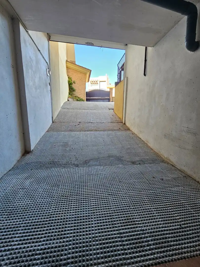 Exterior view of Houses for sale in Sagunto / Sagunt  with Heating, Private garden and Storage room