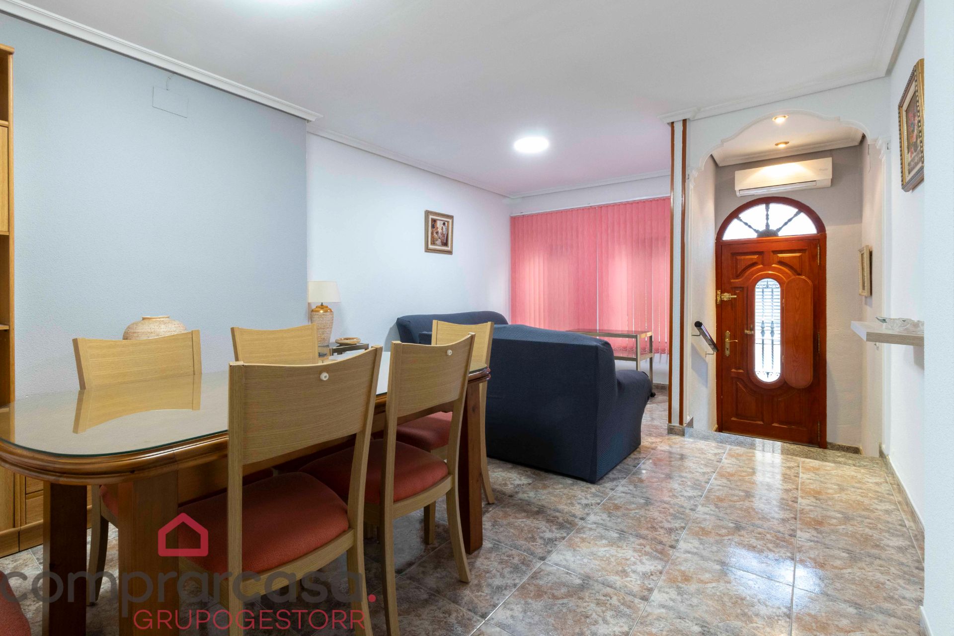 Flat for sale in Torrent  with Air Conditioner and Terrace