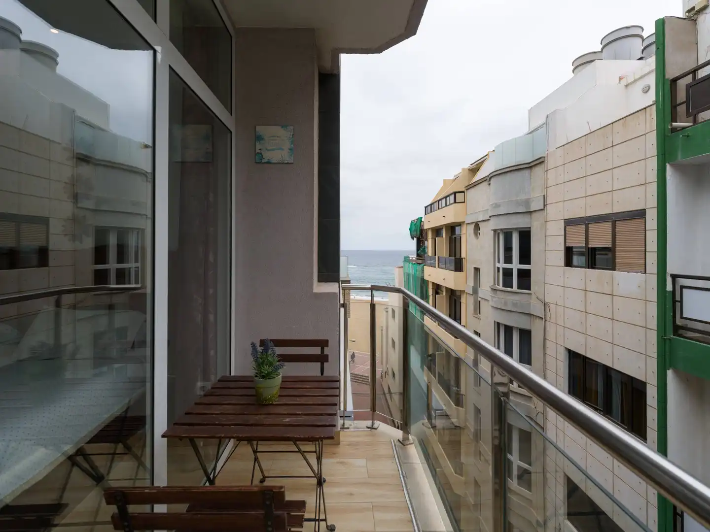 Terrassa de Estudi en venda en Las Palmas de Gran Canaria amb Terrassa, Moblat i Balcó