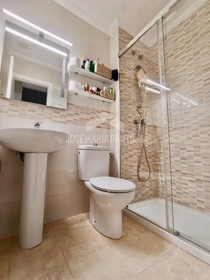 Bathroom of Houses for sale in Jerez de la Frontera  with Air Conditioner, Heating and Terrace