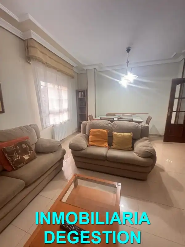 Wohnzimmer von Wohnung zur Miete in Linares mit Klimaanlage, Heizung und Möbliert