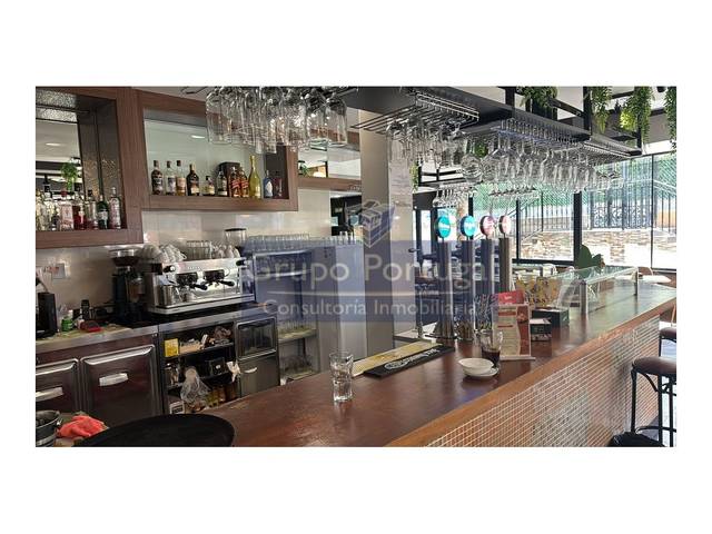 Local comercial en Alquiler en Parque Coimbra
