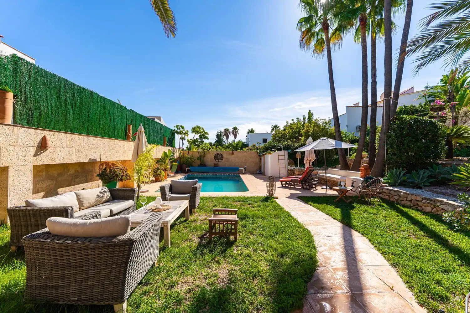 Chalet con piscina en venta en Coloma, imagen 6