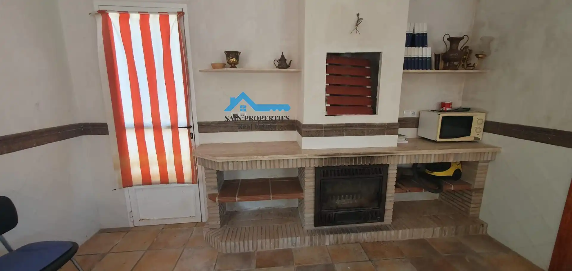 Cocina de Casa o chalet en venta en Confrides con Calefacción, Jardín privado y Terraza