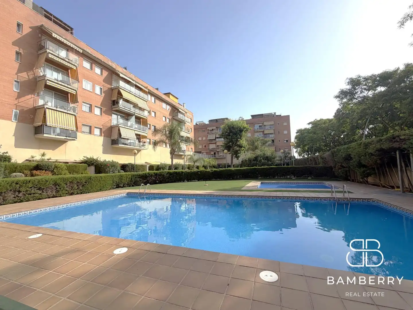 Swimming pool of Flat for sale in Castelldefels  with Parquet flooring and Community pool