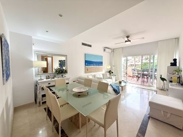 Penthouse mit Pool zum Verkauf in Avenida de Bel-Air 15