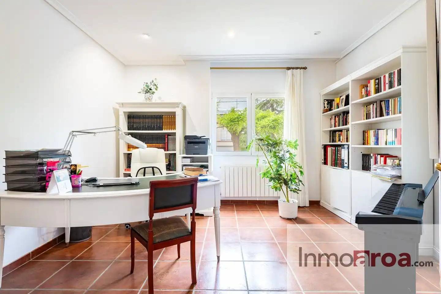 Vista exterior de Casa o chalet en venta en Paterna con Jardín privado, Terraza y Piscina