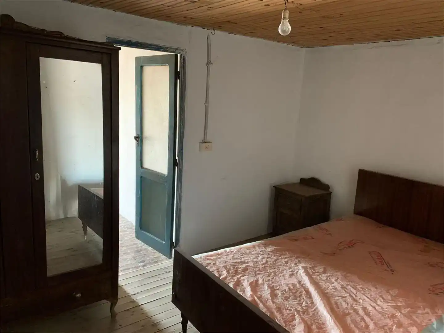 Habitación de Casa adosada en venta en Pías, Zamora