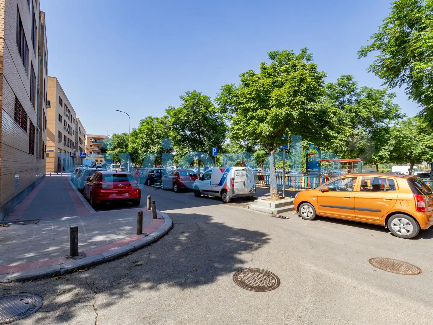 Parking de Piso en venta en Madrid con Calefacción y Balcón