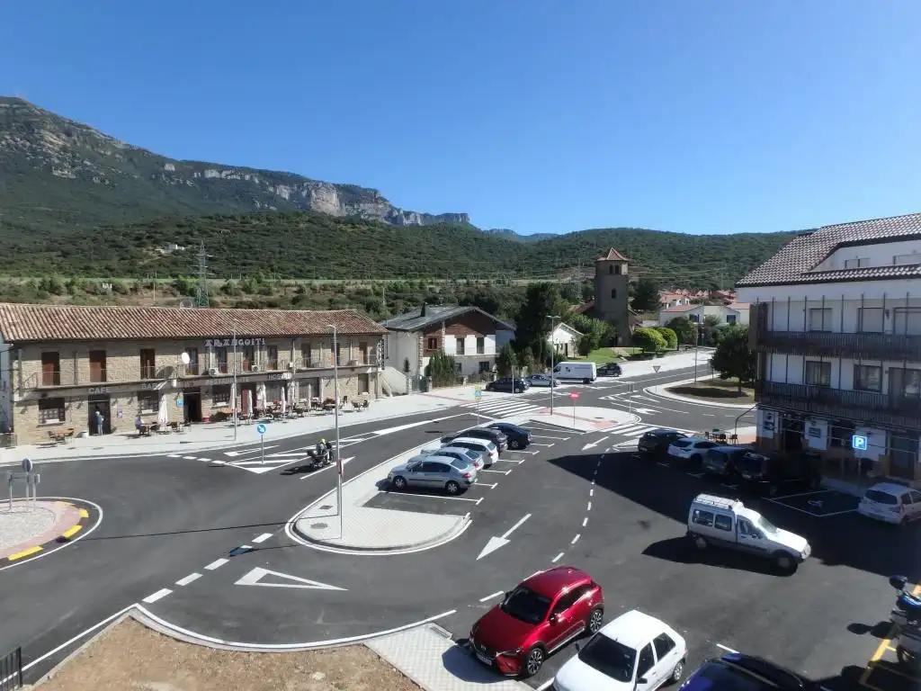 Parkplatz von Wohnung zum Verkauf in Yesa mit Heizung und Möbliert
