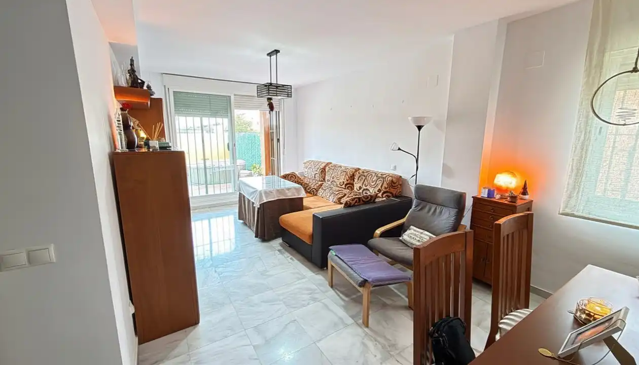 Vista exterior de Piso en venta en Vélez-Málaga con Aire acondicionado, Terraza y Amueblado