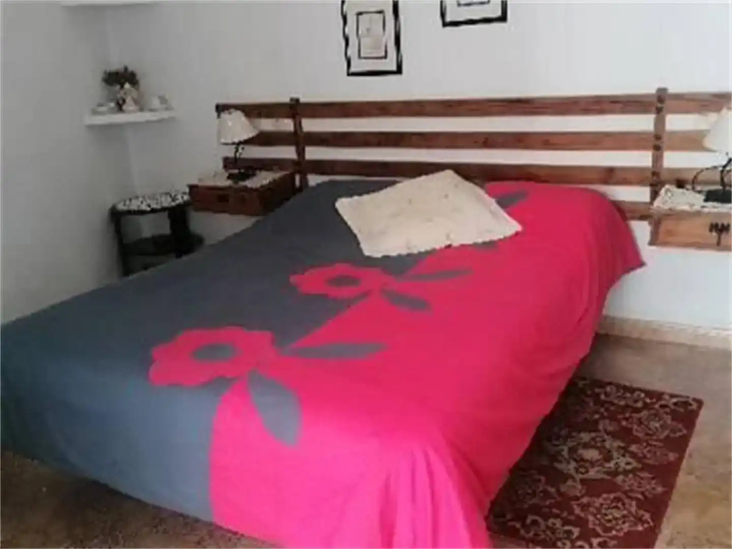 Dormitori de Casa adosada de lloguer en Benaocaz amb Moblat i Balcó