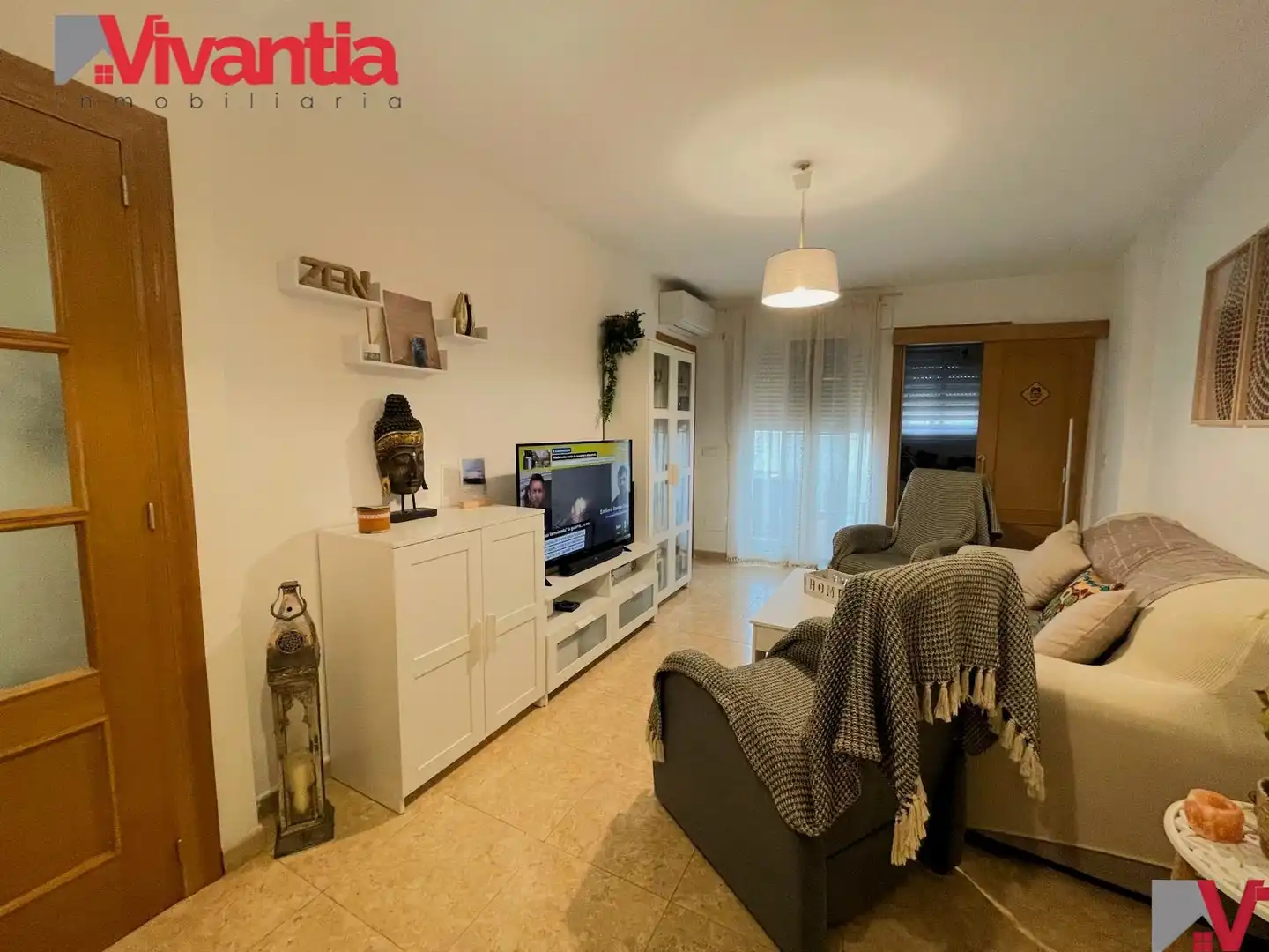 Wohnzimmer von Dachboden zum Verkauf in Lorca mit Klimaanlage, Terrasse und Abstellraum