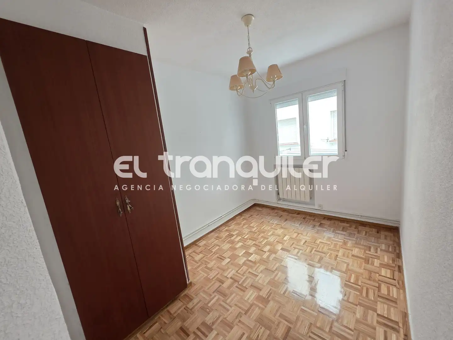 Bedroom of Flat for rent in Madrid  with Air Conditioner, Parquet flooring and Terrace