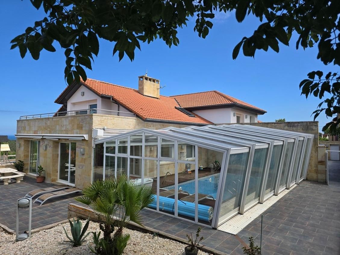 Piscina de Casa o xalet de lloguer en San Vicente de la Barquera amb Calefacció, Jardí privat i Terrassa