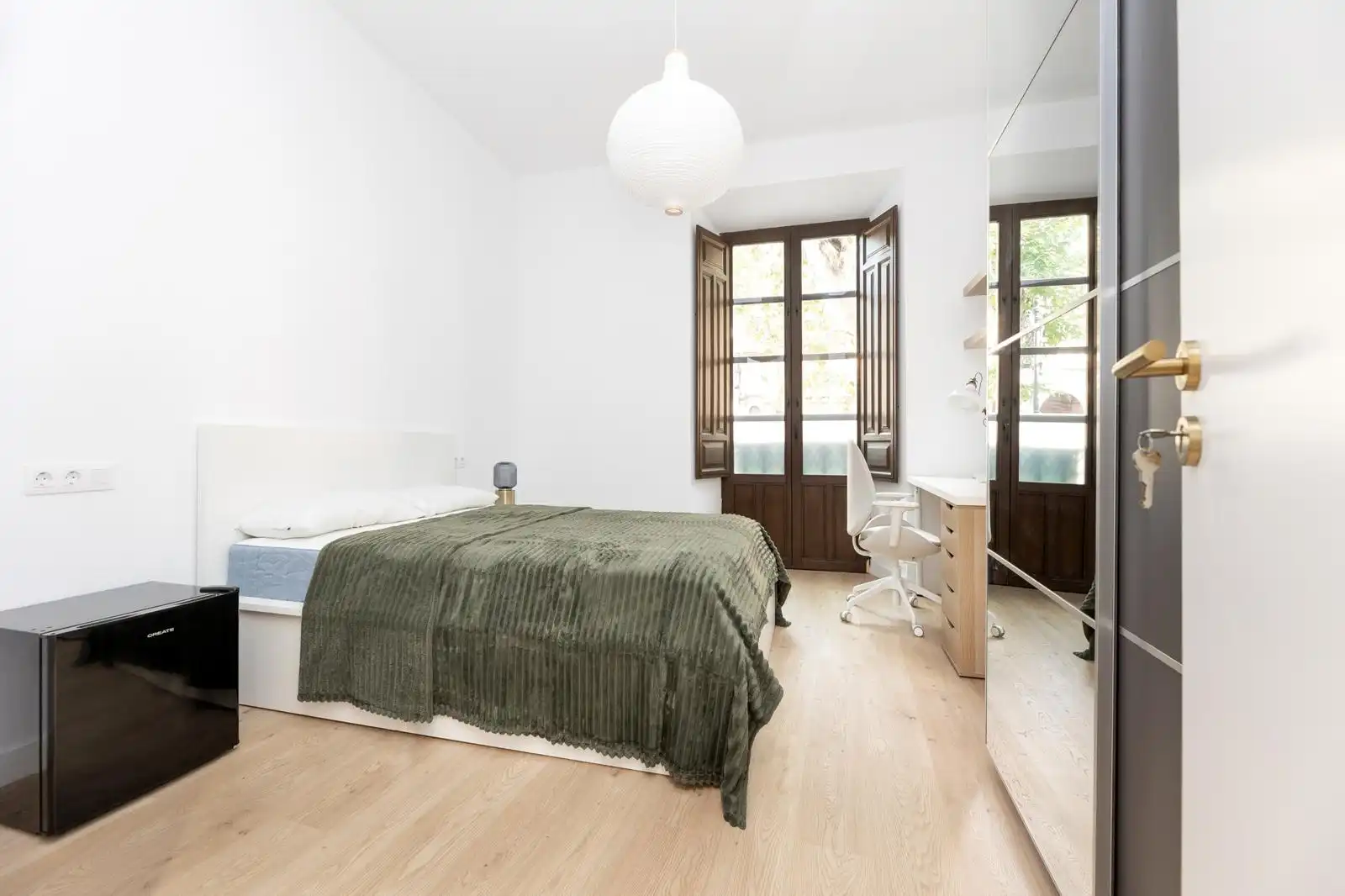 Bedroom of Apartments for rent in Granada  with Air Conditioner, Heating and Parquet flooring