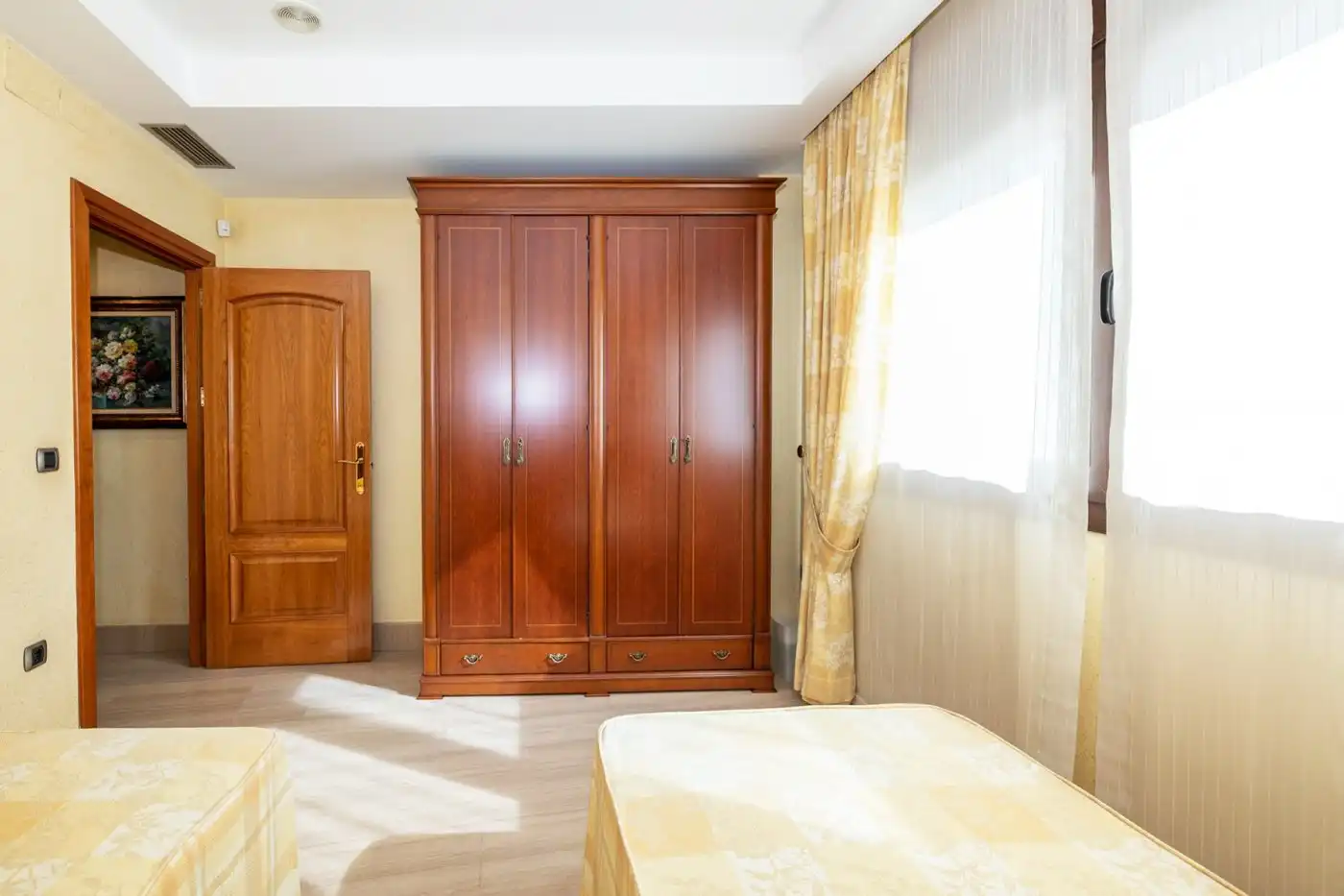 Bedroom of Houses for sale in Granada  with Air Conditioner, Heating and Terrace