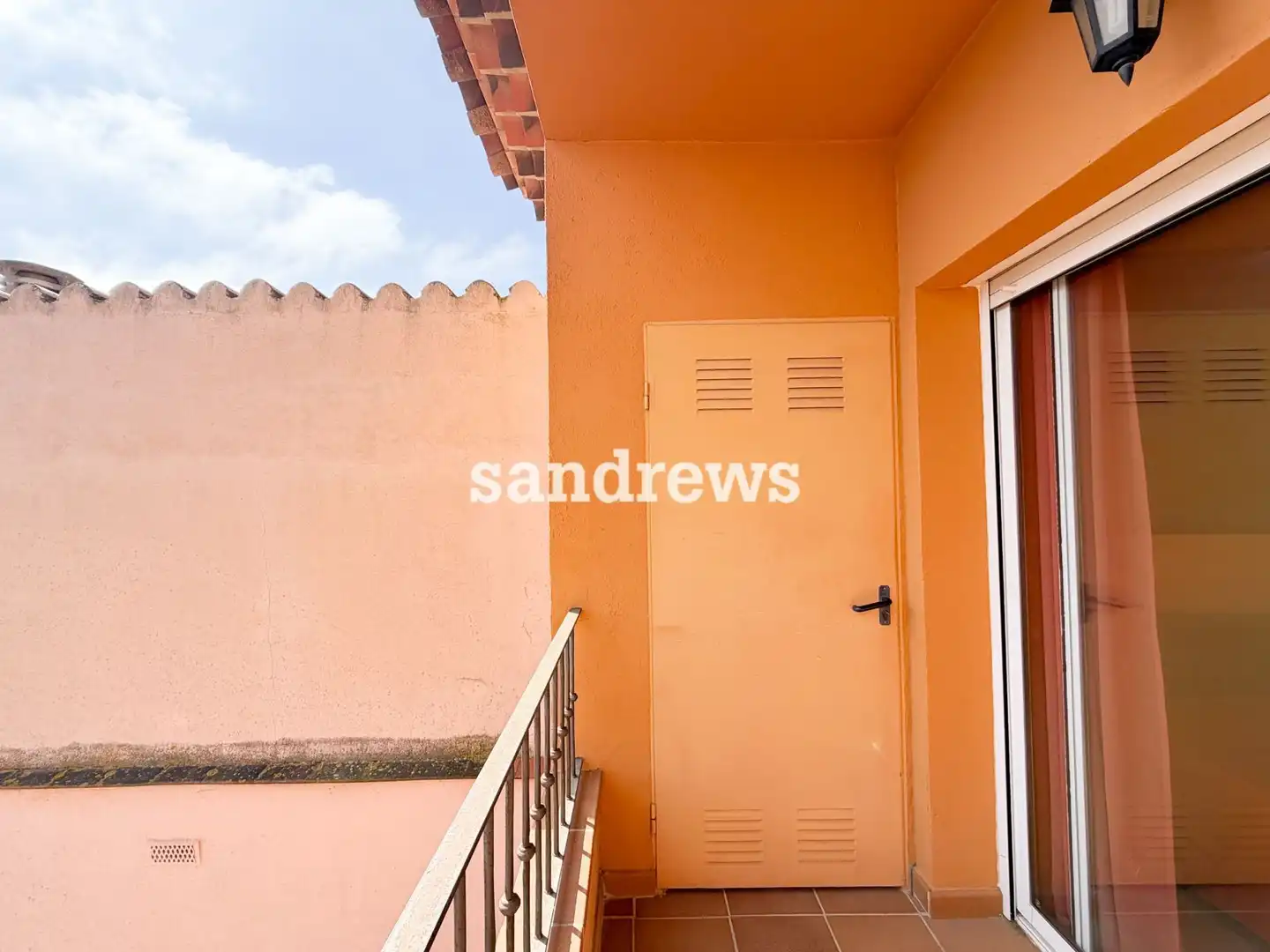 Terraza de Piso en venta en Sant Pere Pescador con Calefacción y Amueblado