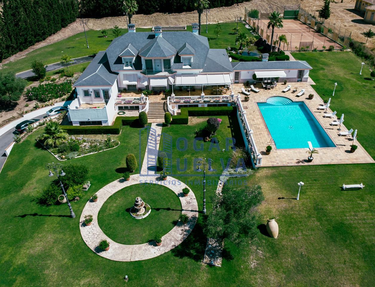 Jardí de Casa o xalet en venda en Aljaraque amb Jardí privat i Piscina
