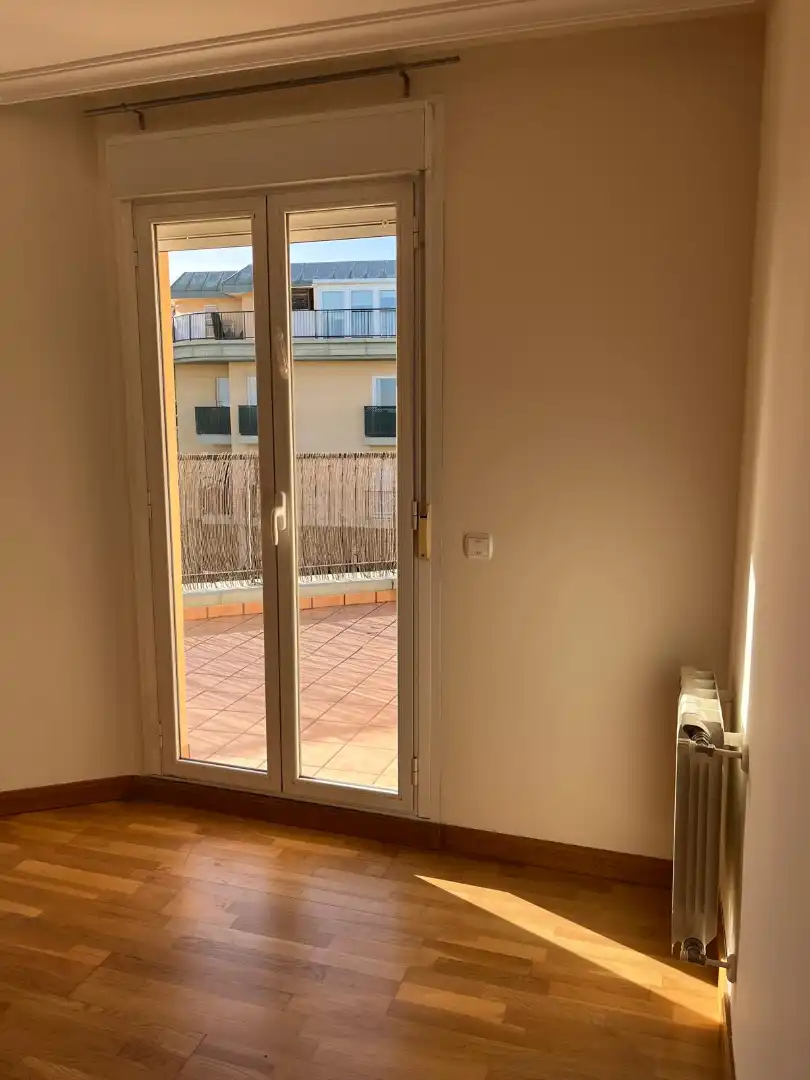Terraza de Ático en venta en Las Rozas de Madrid con Aire acondicionado, Calefacción y Parquet