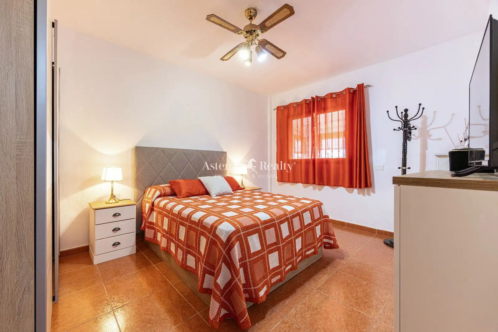 Bedroom of Houses for sale in Guía de Isora  with Terrace, Storage room and Swimming Pool