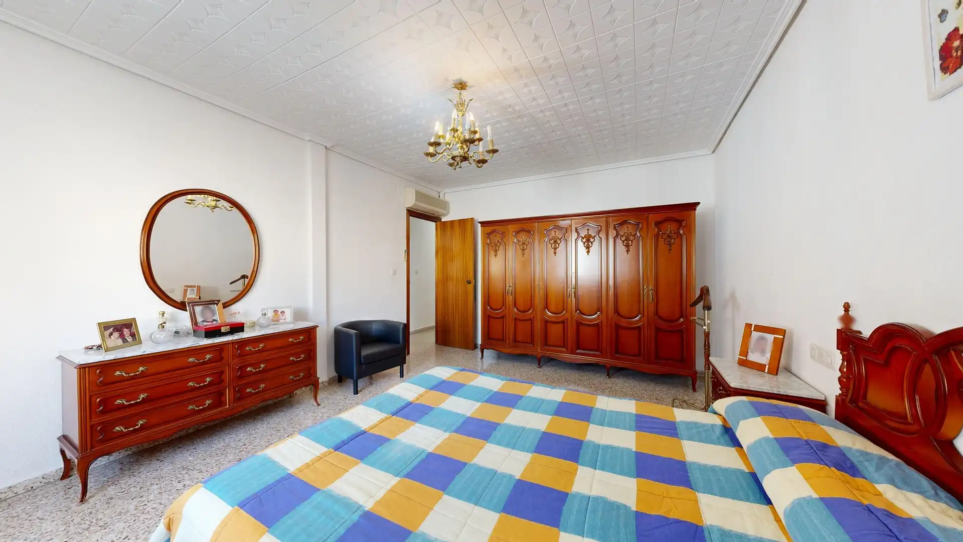 Dormitori de Casa o xalet en venda en Chiva amb Terrassa i Traster