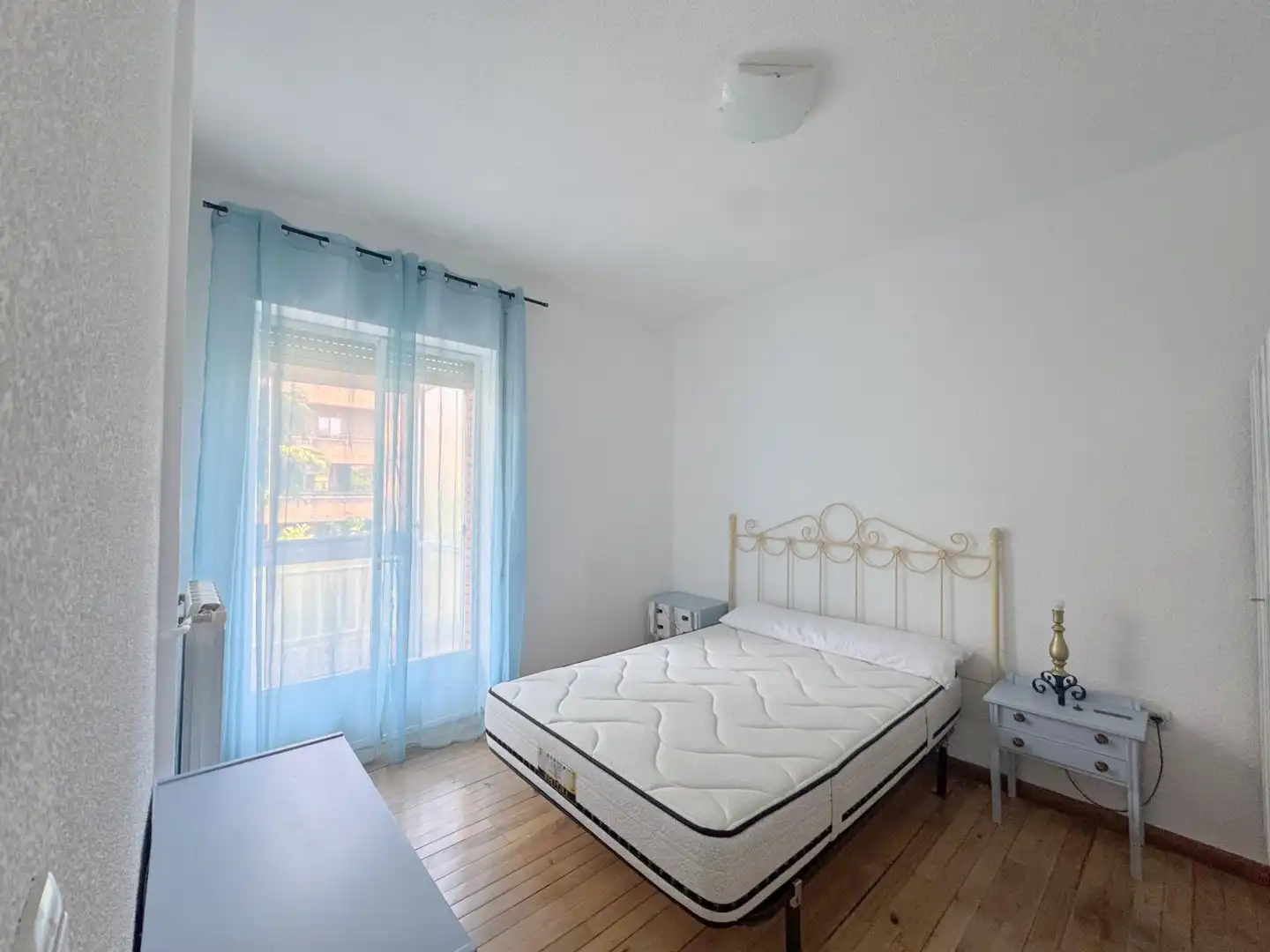 Habitación de Piso de alquiler en Ávila con Parquet y Amueblado