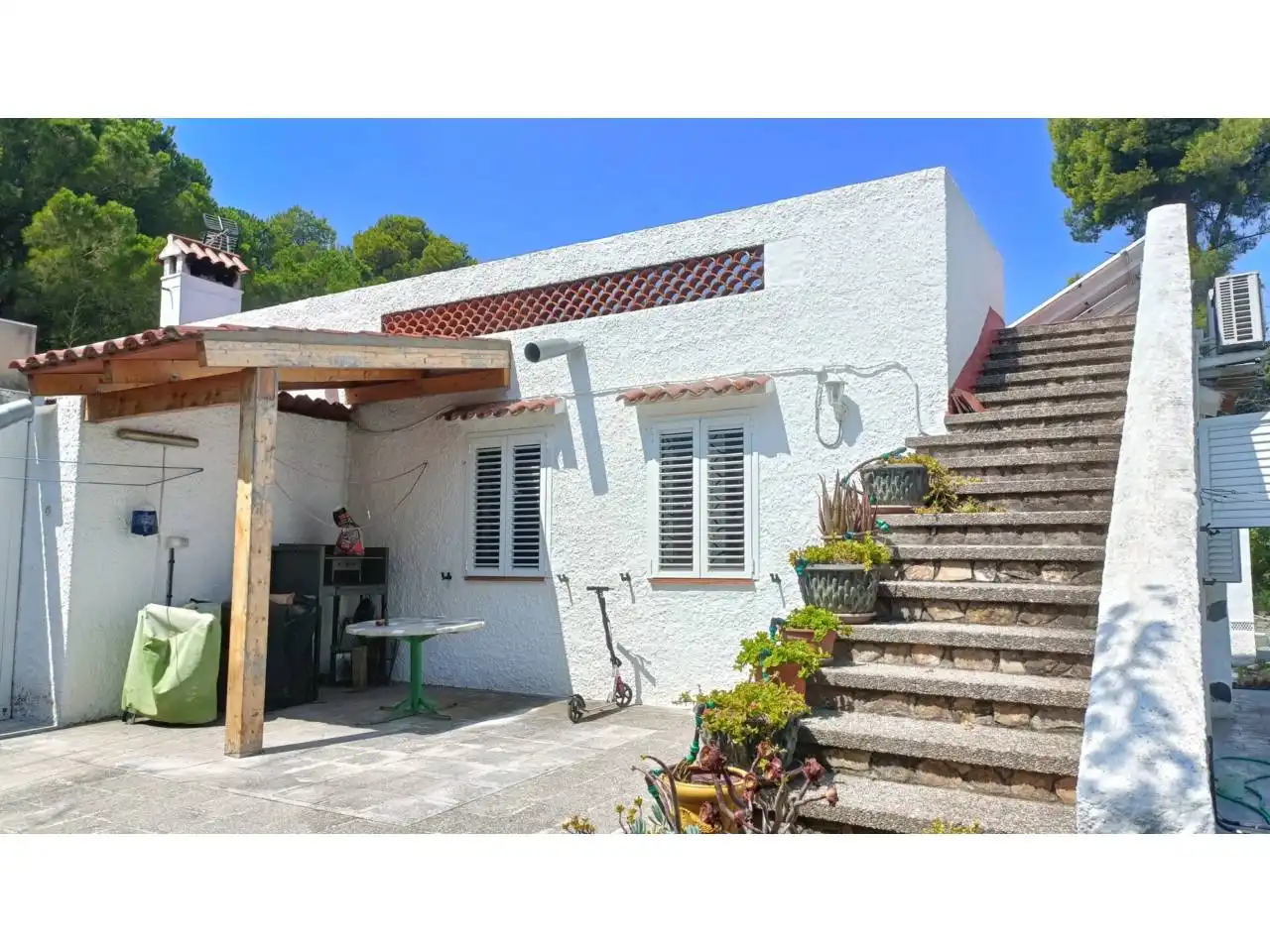 Vista exterior de Casa o chalet en venta en L'Escala con Aire acondicionado, Jardín privado y Terraza