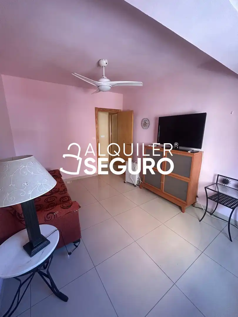 Habitación de Piso de alquiler en Granada con Aire acondicionado, Calefacción y Terraza