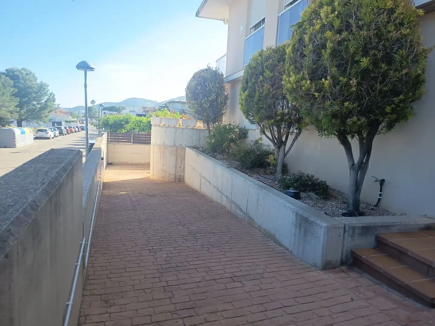 Außenansicht von Wohnungen zur Miete in Alcanar mit Klimaanlage, Heizung und Terrasse