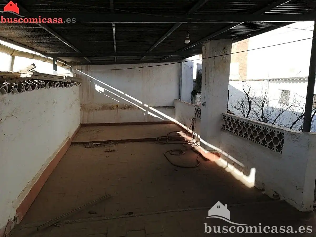 Casa adosada en venta en Linares con Aire acondicionado, Jardín privado y Terraza