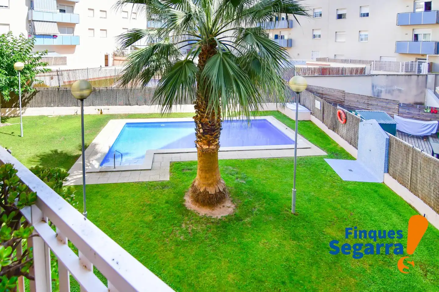Swimming pool of Flat for sale in El Vendrell  with Air Conditioner, Terrace and Community pool