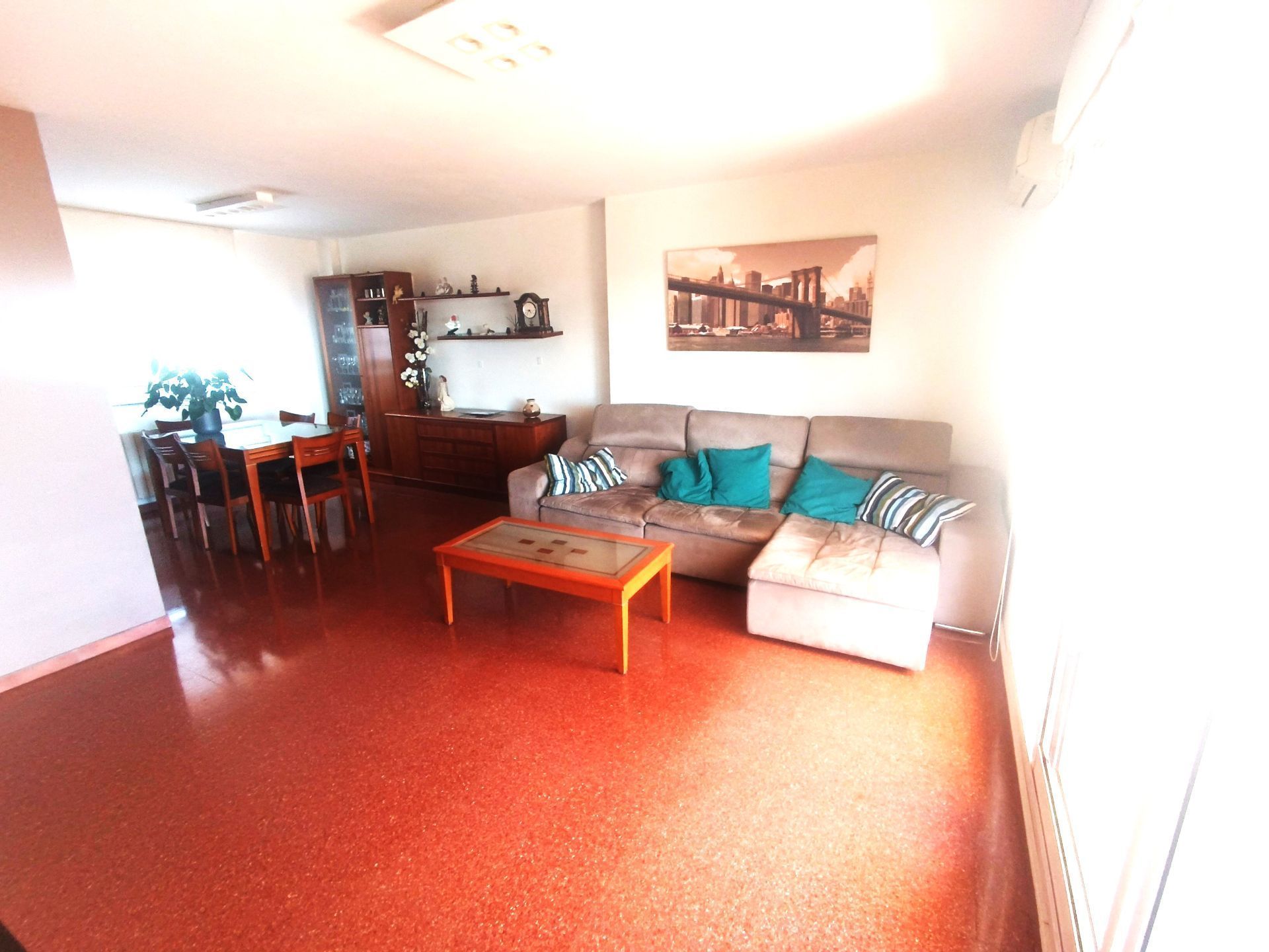 Sala d'estar de Àtic en venda en Badalona amb Aire condicionat i Terrassa