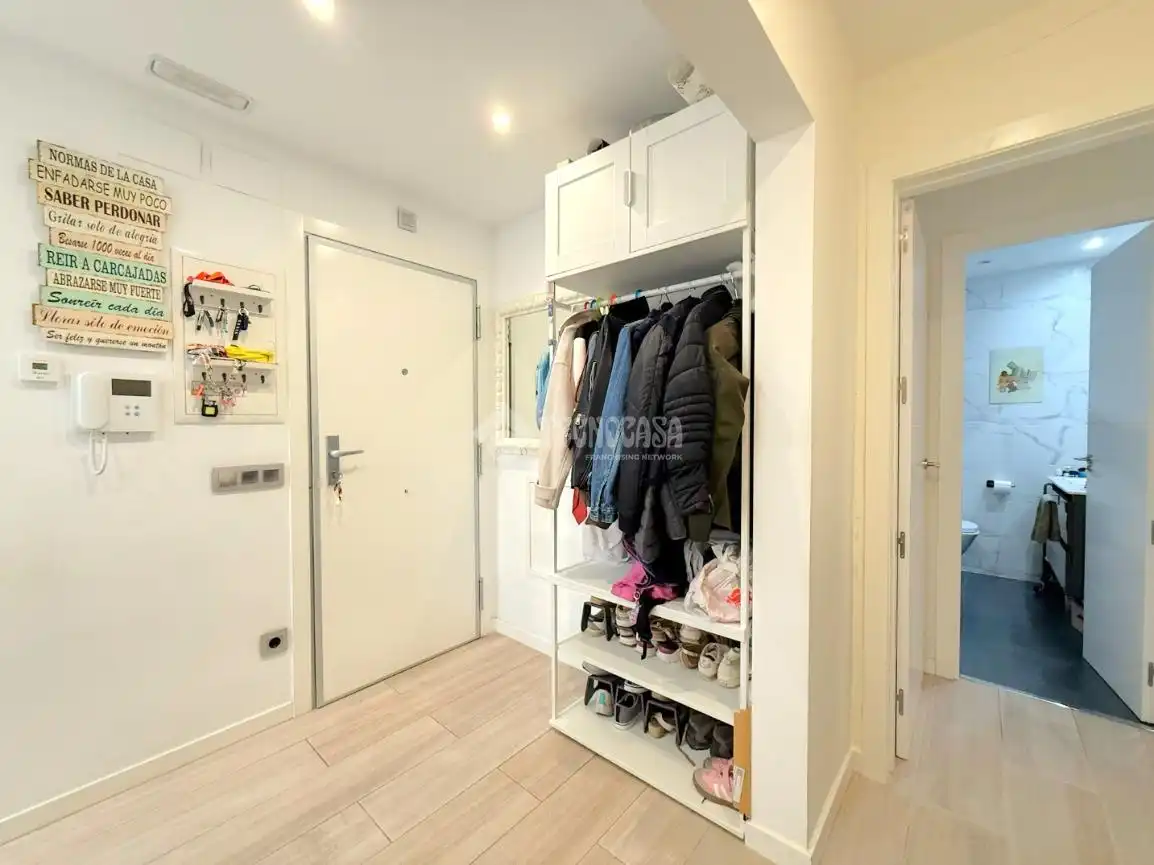 Flat for sale in Madrid  with Air Conditioner and Heating